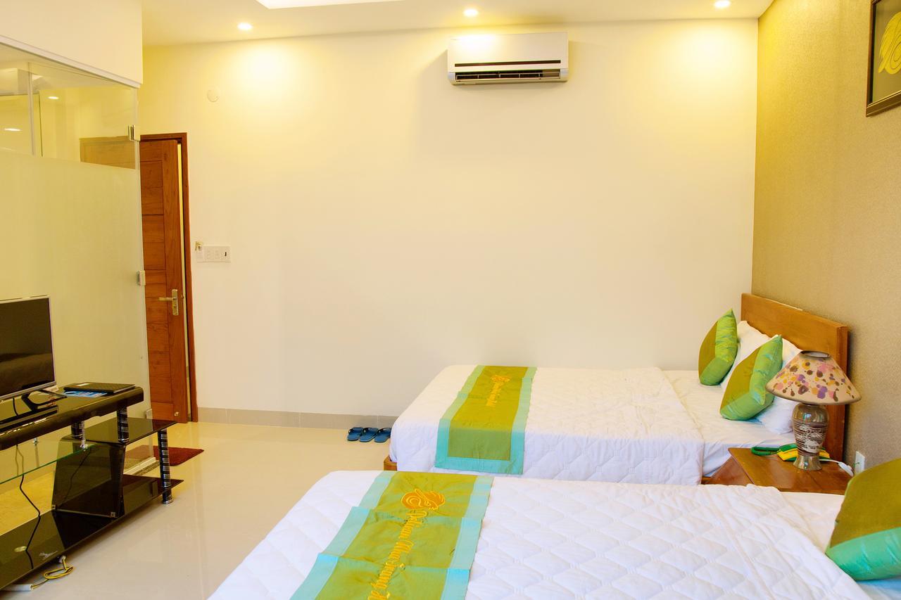 Pelican Nha Trang Hotel Exterior photo